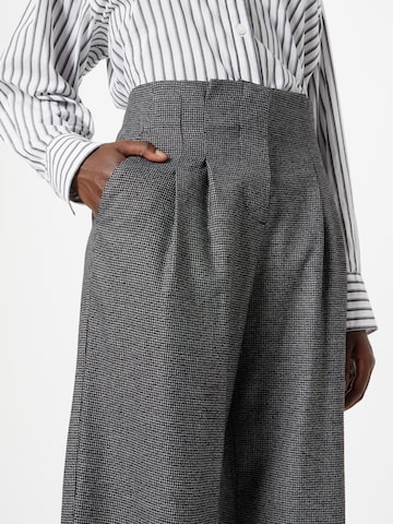 Freequent Loose fit Pleat-front trousers 'TEXA' in Black