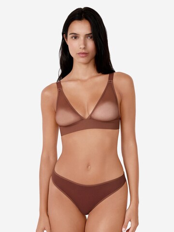 String di ETAM in marrone