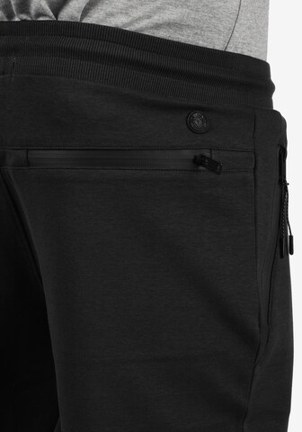 !Solid Regular Pants 'Gelly' in Black