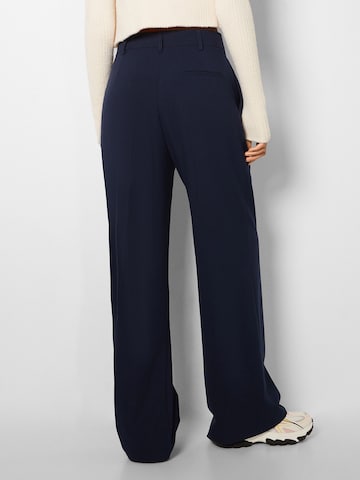 Bershka Wide leg Pleat-Front Pants in Blue