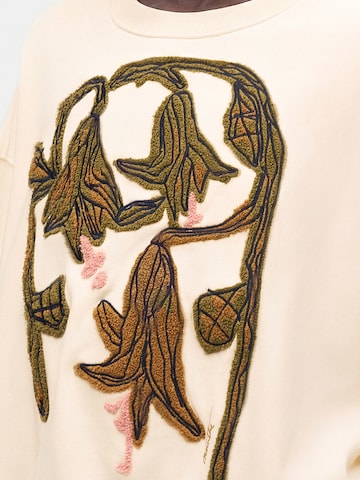 Munthe - Sudadera 'NAKOA' en blanco