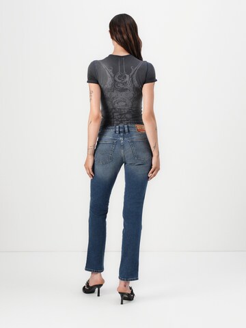 DIESEL Szabványos Farmer '1992 D-JIANN' - kék