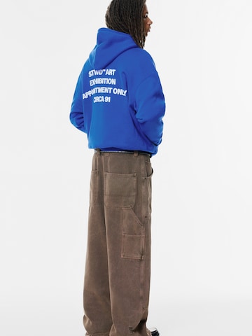 Pull&Bear Sweatshirt 'STWD CIRCA ART' in Blau