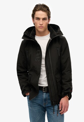 Superdry Tussenjas in Zwart