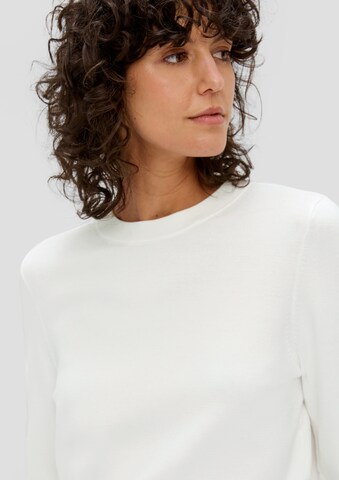 s.Oliver Sweater in White