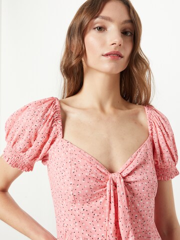 Rochie de vară 'LUIZA' de la Louche pe roz