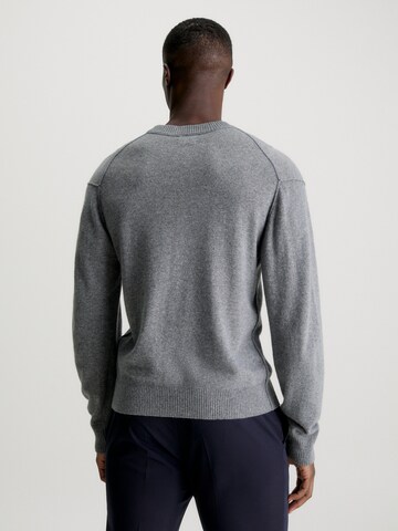 Pull-over Calvin Klein en gris