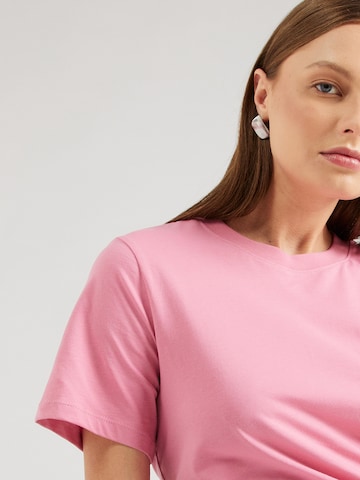 PIECES T-Shirt 'RIA' in Pink