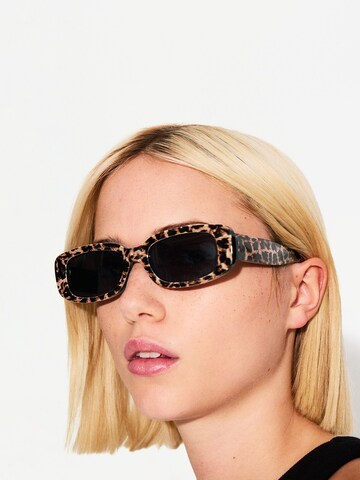 Bershka Sunglasses in Black