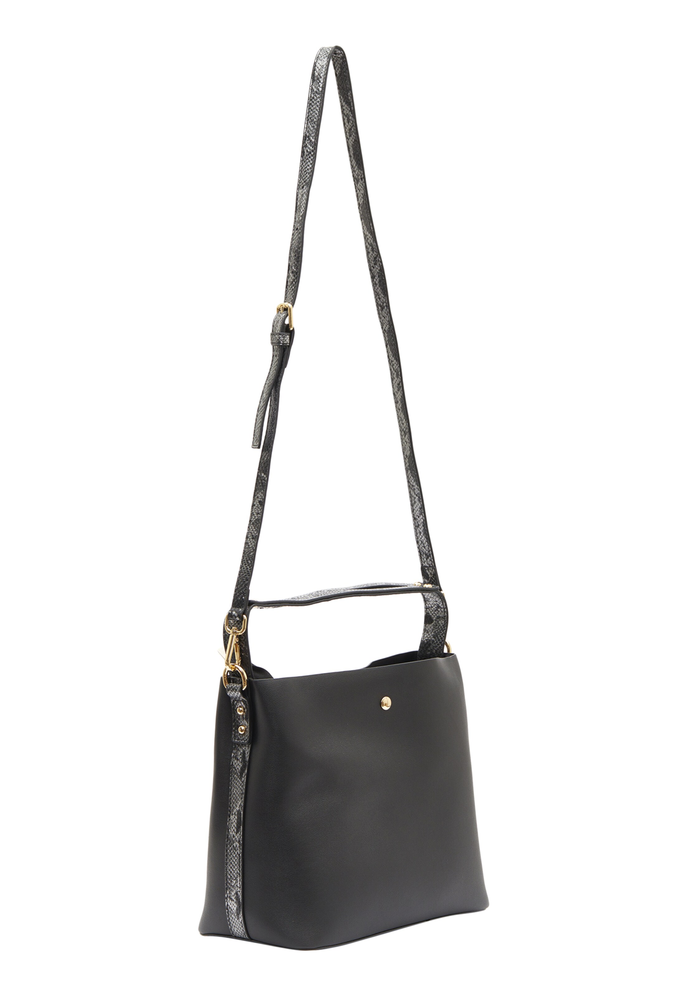 melns Usha Rokassomiņa