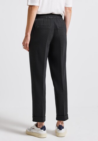 STREET ONE Regular Pleated Pants in Black