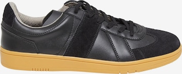 Brandit Sneaker in Schwarz: Vorderseite