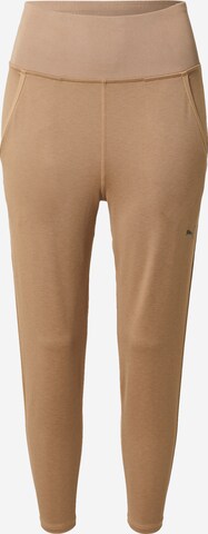 Coupe slim Pantalon de sport PUMA en marron : devant