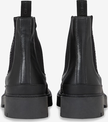 Calvin Klein Jeans Chelsea Boots in Black