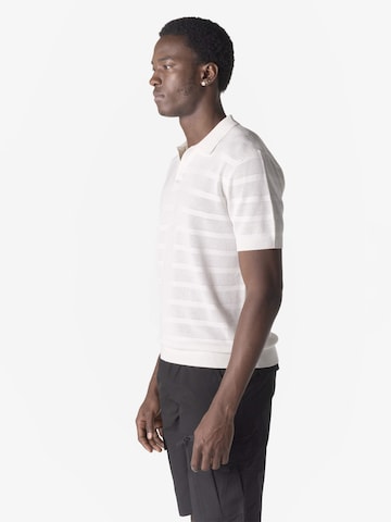 KOROSHI Футболка в Белый