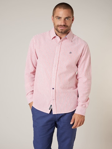 Coupe regular Chemise 'Balt' Deeluxe en rouge : devant