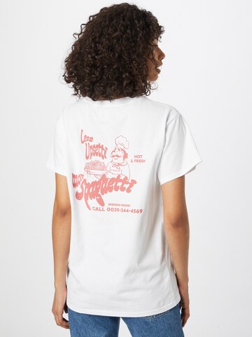 On Vacation Club Shirt in White: front