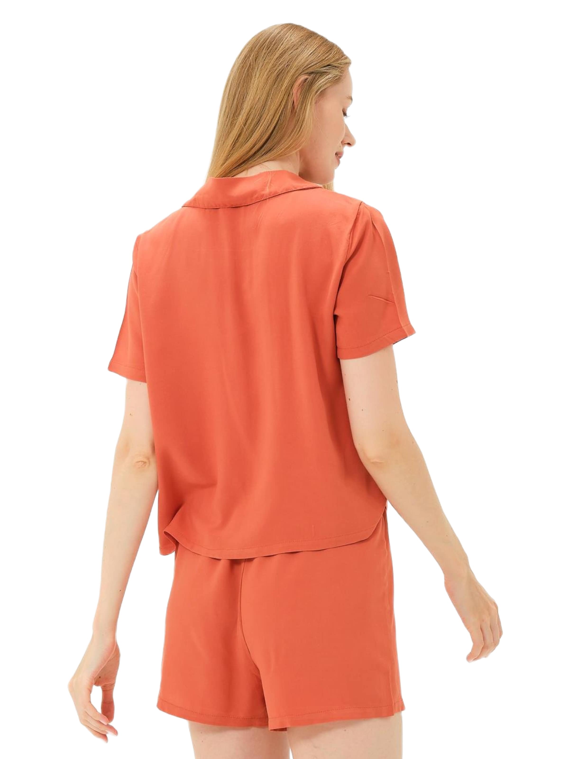 C&City Shorty in Orange