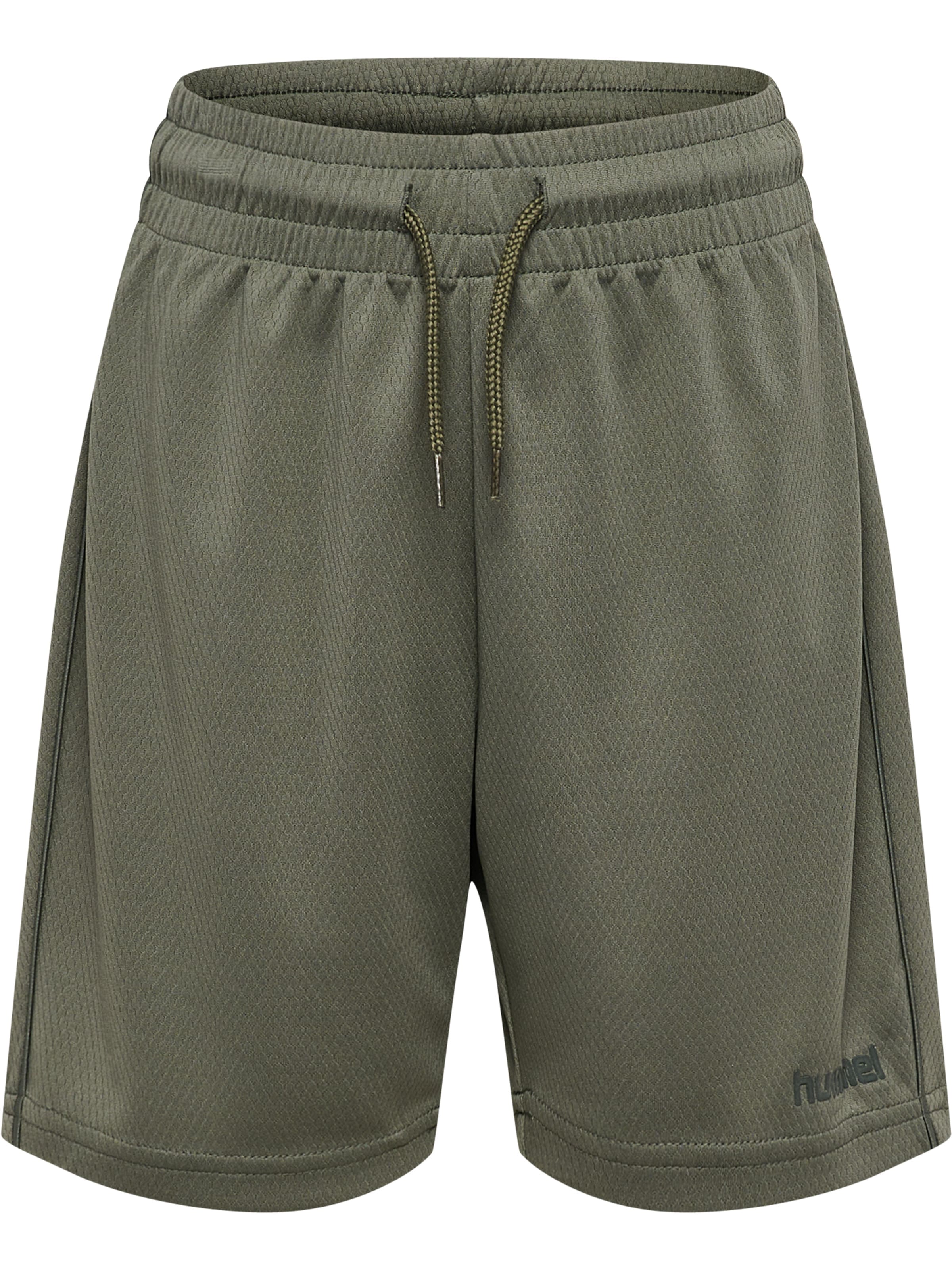 Hummel Sportbroek in Groen: voorkant