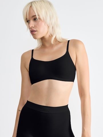 SLOGGI - Camiseta térmica ' Daily GO Cotton Top ' en negro: frente