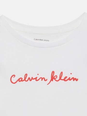 Tricou de la Calvin Klein Jeans pe alb