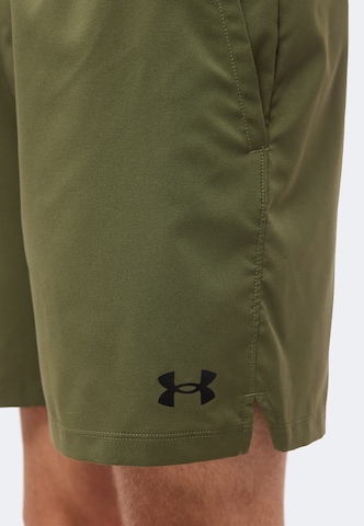 UNDER ARMOUR Regularen Športne hlače | zelena barva