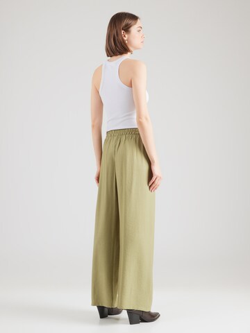 Sublevel Loosefit Hose in Grün