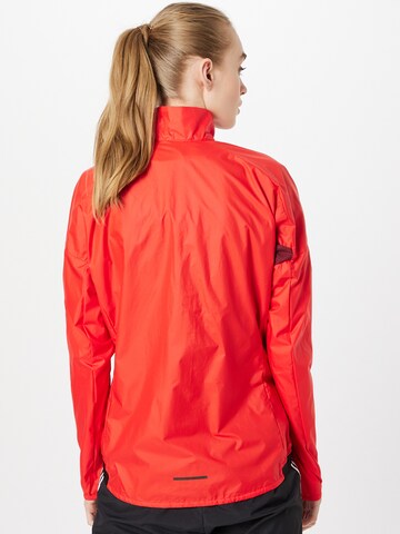 ADIDAS TERREX - Chaqueta de montaña en rojo