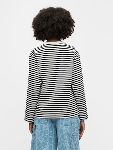 Carhartt WIPMajica 'Ezra' - bijela boja