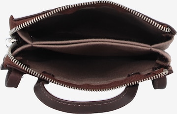 Harold's Handbag in Brown