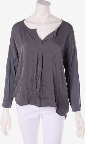 REPEAT Cashmere Top & Shirt in L in Grey: front