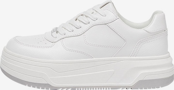 Pull&Bear Sneakers in White