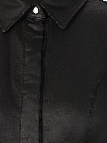 Vero Moda Petite - Vestido camisero 'Maya' en negro