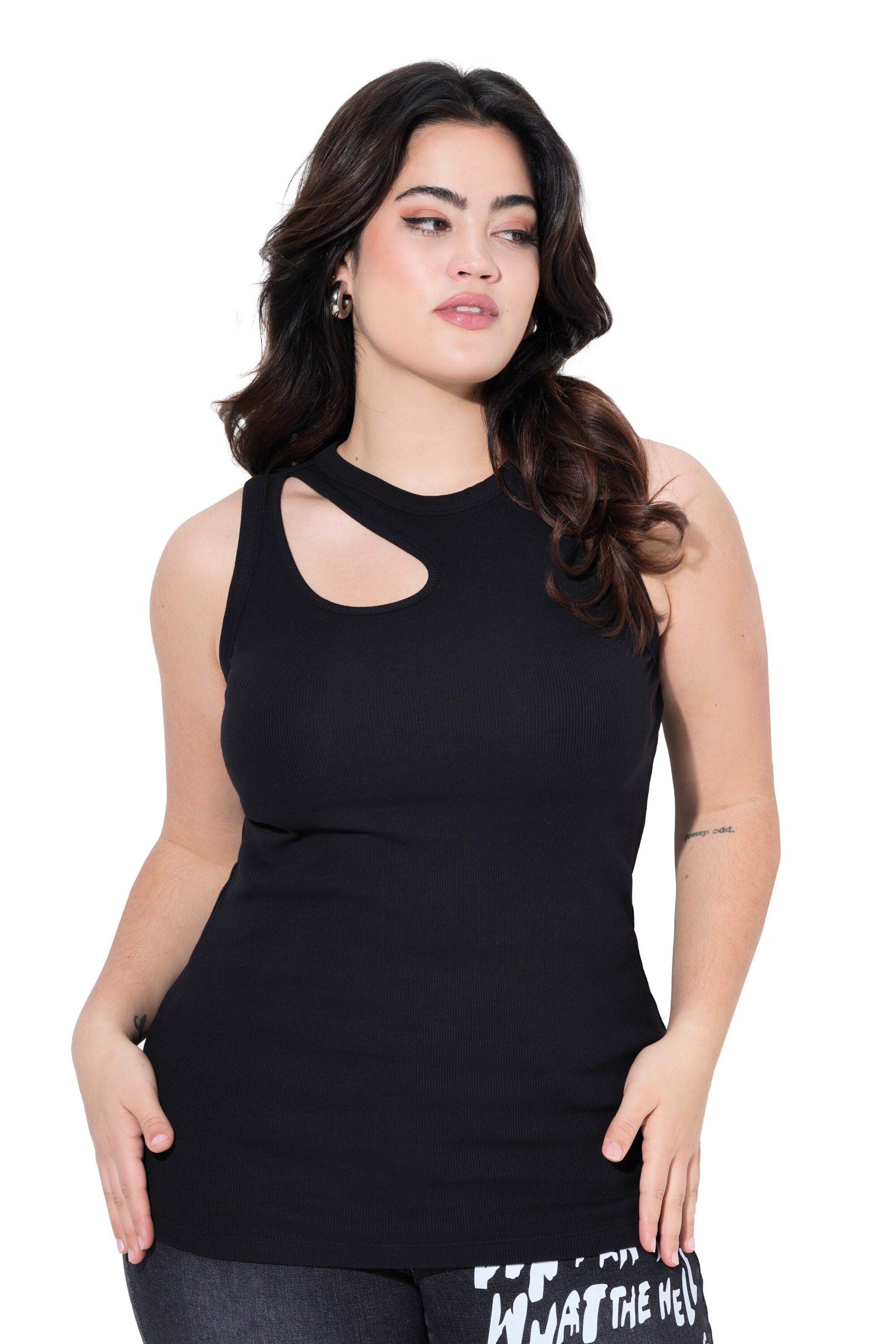 Angel of Style Top in Black: front