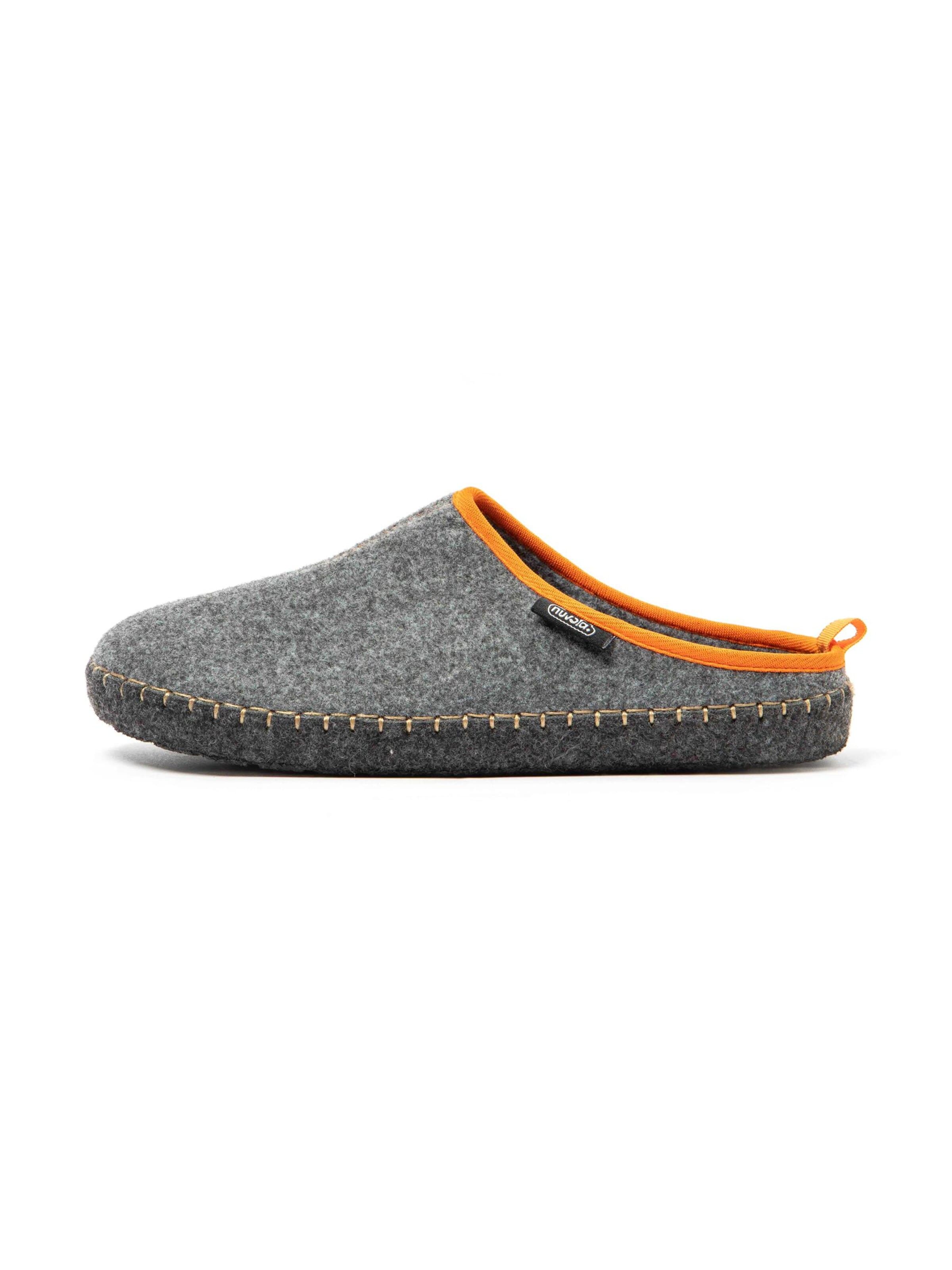 Nuvola. Slipper 'Zueco Rim' in Grey: front