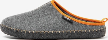 Nuvola. Slipper 'Zueco Rim' in Grey: front