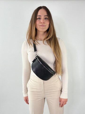 lePelou Fanny Pack 'TONI medium' in Black: front