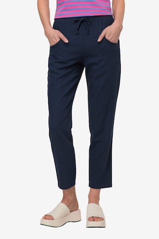 LAURASØN Regular Pants in Blue: front
