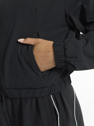 melns A-Game Sporta jaka 'Lifewear'