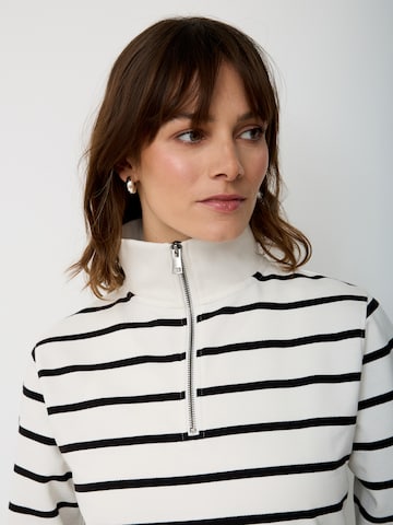 PADDOCKS Pullover in Weiß