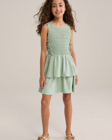 WE Fashion Dress in Green: front