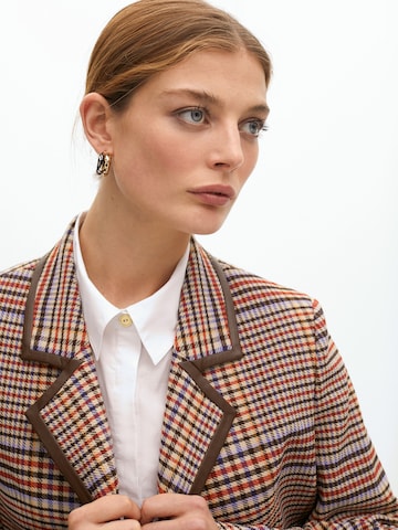 Lola Casademunt Блейзер в Коричневый