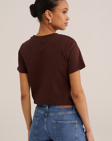 Tricou de la WE Fashion pe maro