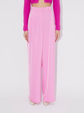 LeGer by Lena Gercke Loose fit Pleat-front trousers 'Josy' in Pink: front