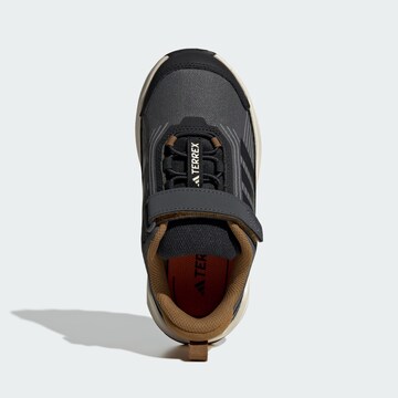 ADIDAS TERREX Lågsko 'Trailmaker 2' i grå