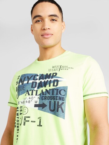 Tricou de la CAMP DAVID pe galben