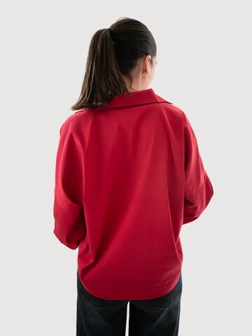 WEARABLE STORIES Shirt 'Lucie' in Red