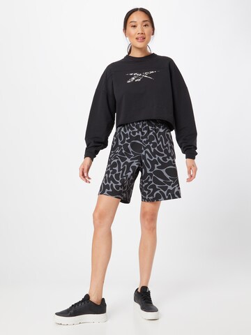 Reebok Regular Sportshorts in Schwarz