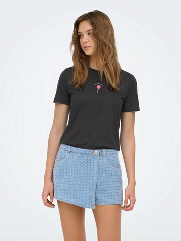 ONLY - Camiseta 'ONLFOODIE' en negro: frente