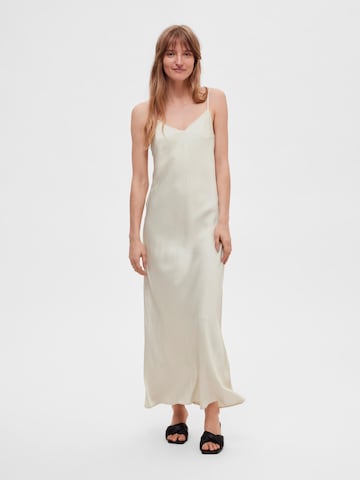 Robe 'Regi' SELECTED FEMME en blanc